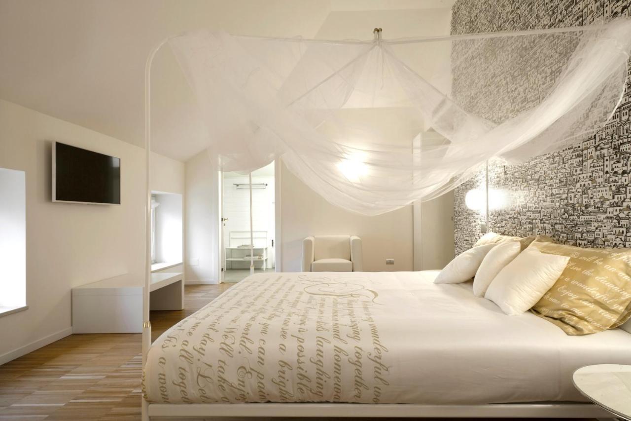 Santa Cesarea Residence Luxury Suite - La Vetta Del Sasso Barisano 马泰拉 外观 照片
