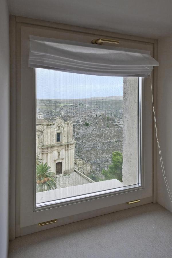 Santa Cesarea Residence Luxury Suite - La Vetta Del Sasso Barisano 马泰拉 外观 照片